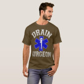 排水外科配管おもしろい工及び配管工 Tシャツ (正面フル)