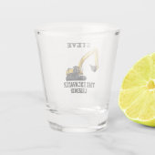 掘削機おもしろい凡例重機運転士 ショットグラス (裏面)