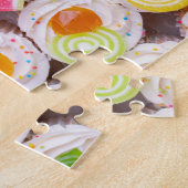 掛け粉と装飾の付いたカップケーキ ジグソーパズル (側面)