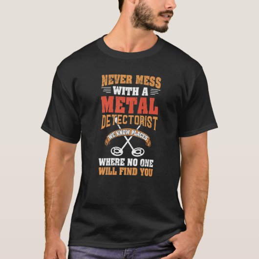 探偵団の金属探知機と決して干渉しない Tシャツ (正面)
