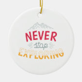 探検家と旅行者向けのグラフィックデザイン セラミックオーナメント (正面)