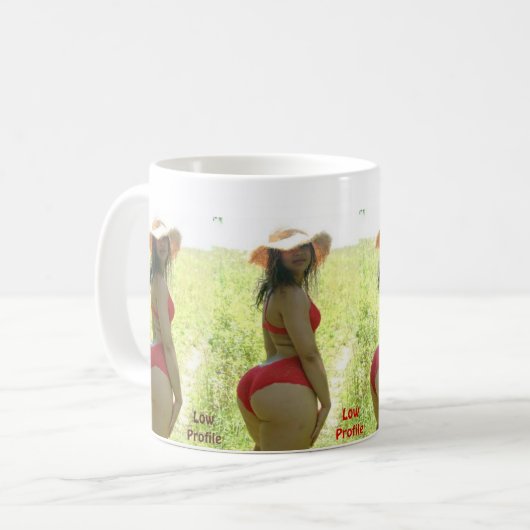 控えめな態度の忙しいざわめきのビキニの美女で最も最高のな側面 コーヒーマグカップ (正面左)