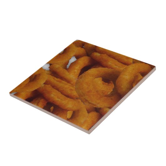 揚げられていた金タマネギリングの写真撮影 タイル (側面)