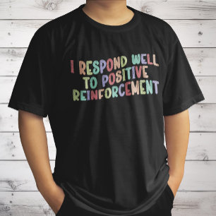 援軍に対して前向きよくおもしろい反応 Tシャツ