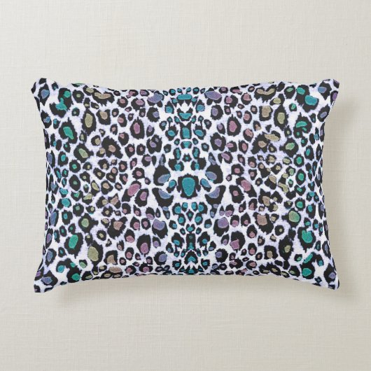揺らめく多彩のヒョウのプリント アクセントクッション (正面)