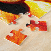 揺らめく白熱［赤熱］光を放つなダックスフントの顔のクローズアップ ジグソーパズル (側面)