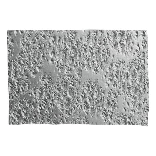 損傷した銀金属 枕カバー (正面)