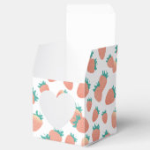 摘み立てのイチゴ フェイバーボックス (オープン)