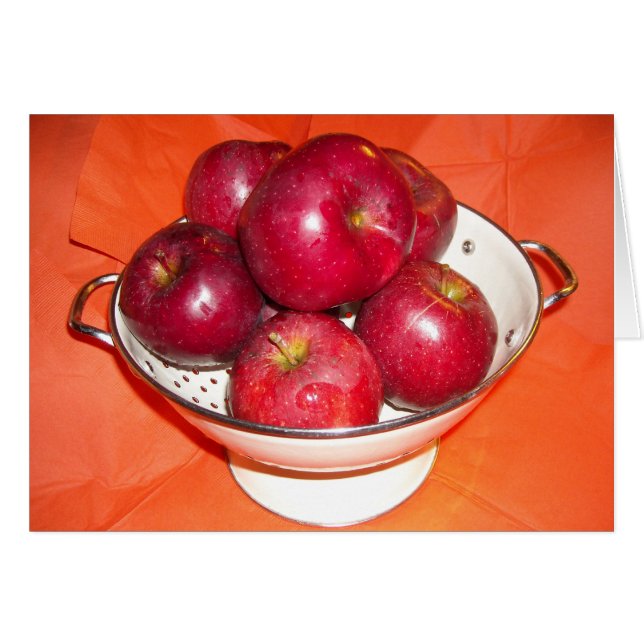 摘んだばかりのリンゴ (正面横)