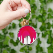 撮影された瞬間:赤いバラの花びらの優雅さ キーホルダー (手)