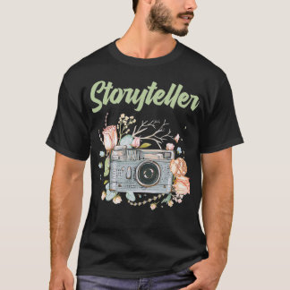 撮影日 – カメラカメラカメラマンStoryteller Tシャツ