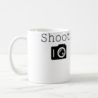 撮影。カメラを持つ写真家 コーヒーマグカップ