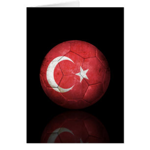擦り切れたなトルコのフラグフットボールのサッカーボール