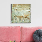 擬人化された雄牛のレリーフ、 浮き彫り下 キャンバスプリント (インサイチュ (リビング))