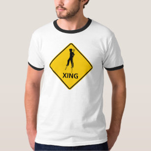 支柱歩行者の交差のハイウェーの印 Tシャツ