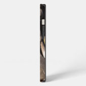 攻撃的なポーズの象 iPhoneケース (左側面)