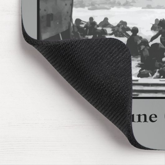 攻撃開始日の絵画のビーチに押しかけること マウスパッド (コーナー)