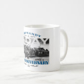 攻撃開始日第70記念日のノルマンディー上陸作戦 コーヒーマグカップ (正面右)