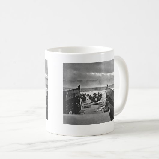 攻撃開始日- 1944年のノルマンディーの侵入 コーヒーマグカップ (正面右)