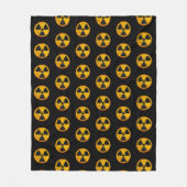 放射線シンボル フリースブランケット (正面)