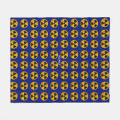 放射線シンボル(青) フリースブランケット (正面(横))