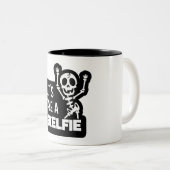 放射線医学パンSkelfieコーヒーマグを取ろう ツートーンマグカップ (正面右)