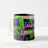 放棄されたバス通りアート ツートーンマグカップ (正面左)