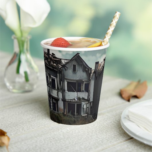 放棄された建物 | Apocalypse破壊後 紙コップ (インサイチュ)