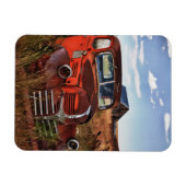 放棄された農場と錆びたオレンジのダッジトラック マグネット (横)