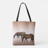 放牧茶色の馬の動物トートバッグ トートバッグ (裏面)
