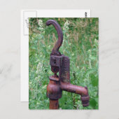 放置された農場の水なしの錆びた蛇口 ポストカード (正面/裏面)