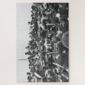 政府のあり方、国民のあり方を巡って兄弟同士が戦う、この八ヶ月間の悲劇に終止符を打つ時が来た。 ジグソーパズル (縦)