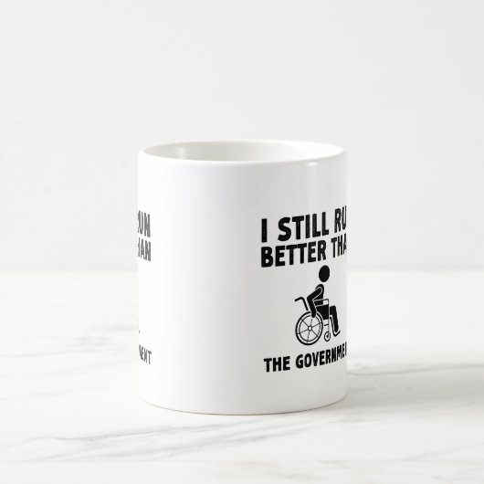 政府の走贈り物よりまおもしろいだ コーヒーマグカップ (中央)