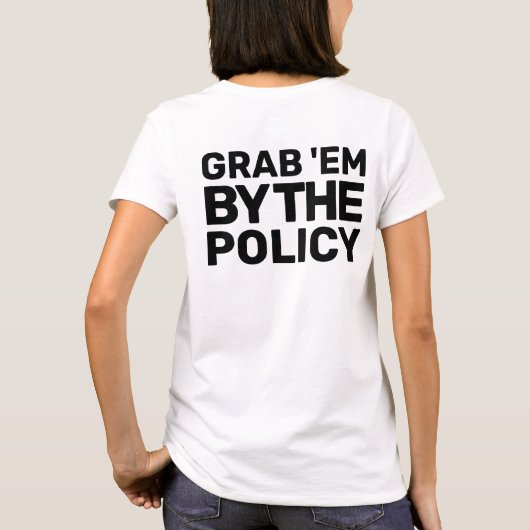 政策の抗議によって手を離す動きを掴む Tシャツ (裏面)