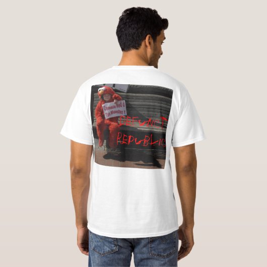 故人となった共和国のCommie赤い税モンスター Tシャツ (裏面フル)