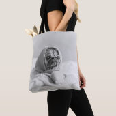 故国のパグ トートバッグ (クローズアップ)