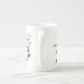 敏感で青い野生の花の植物の骨灰磁器のマグ ボーンチャイナマグカップ (裏面)