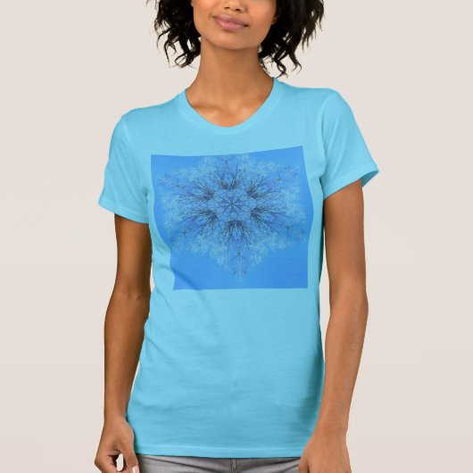 敏感で青い雪片のフラクタル Tシャツ (正面)
