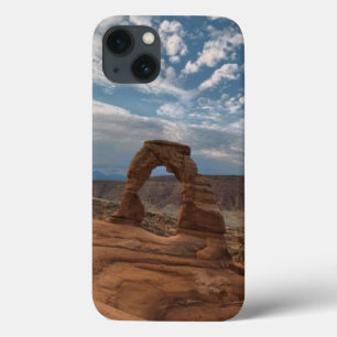 敏感なアーチの早朝 iPhone 13ケース