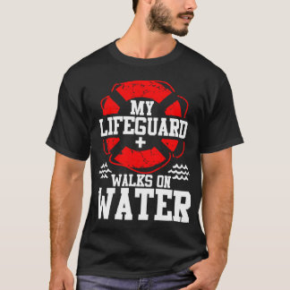 救世主キリストの水上ウォークライフガード 楽しい Tシャツ