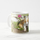 救助された子犬 コーヒーマグカップ (正面左)