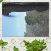 救助された黒荷車を引く馬 キッチンタオル (折り畳み)