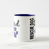 救助犬のパパ2 ツートーンマグカップ (中央)