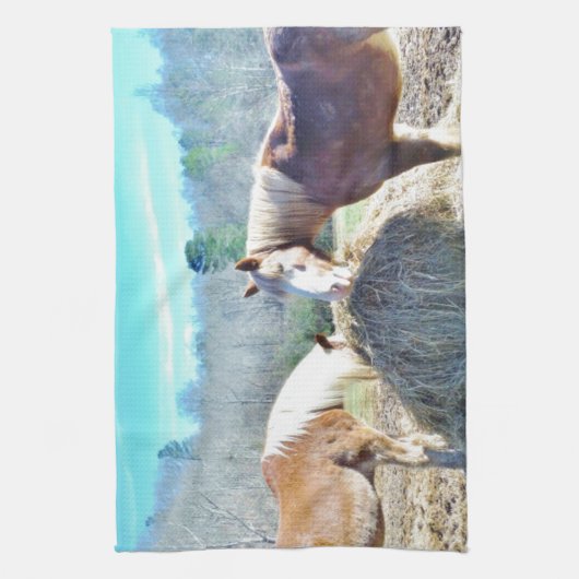 救助荷車を引く馬食べの干し草 キッチンタオル (縦)