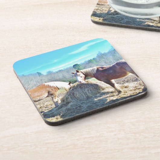 救助荷車を引く馬食べの干し草 コースター (左側)