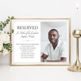 救卒業生の父親が座る ポスター