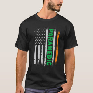 救急医療隊員米国国旗アイリッシュセントパトリックの日 Tシャツ