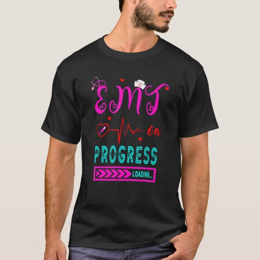 救急隊員になるぞ 救急看護師の新卒 Tシャツ (正面)