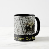 救Bees On Wicker Chair マグカップ (正面右)