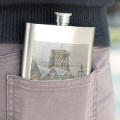 教会の前に子供がいる古いサンタ フラスク (インサイチュ)